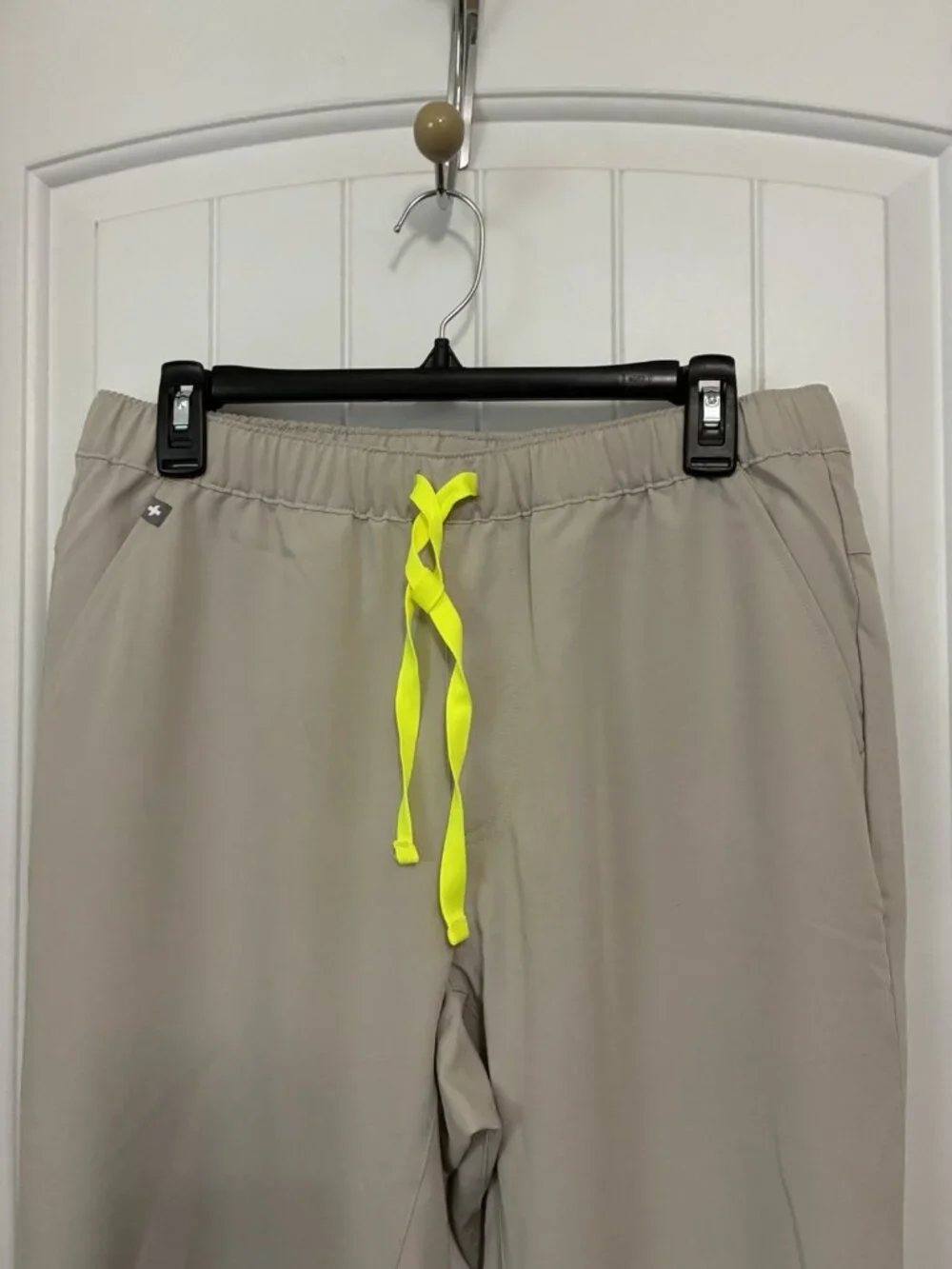 Figs Scrub Tansen Jogger In Tan Size MT 32” x 32”